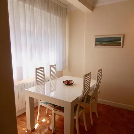 Comodo Y Amplio Apto En Camelias Cuatro Apartament *