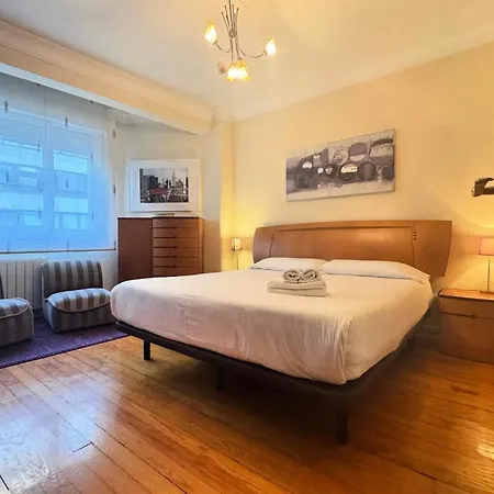 Comodo Y Amplio Apto En Camelias Cuatro Apartment Vigo