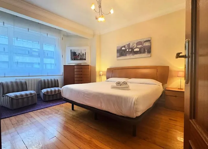 Comodo Y Amplio Apto En Camelias Cuatro Apartment Vigo